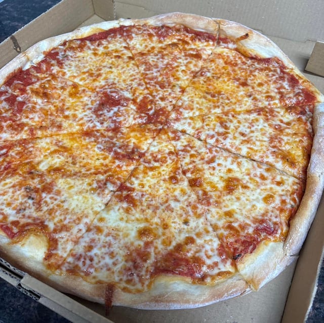 SM Pizza.